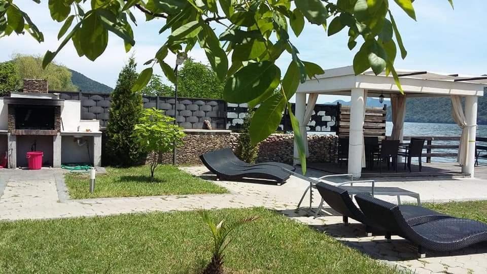 Exclusive Villa Ieşelniţa Exterior foto