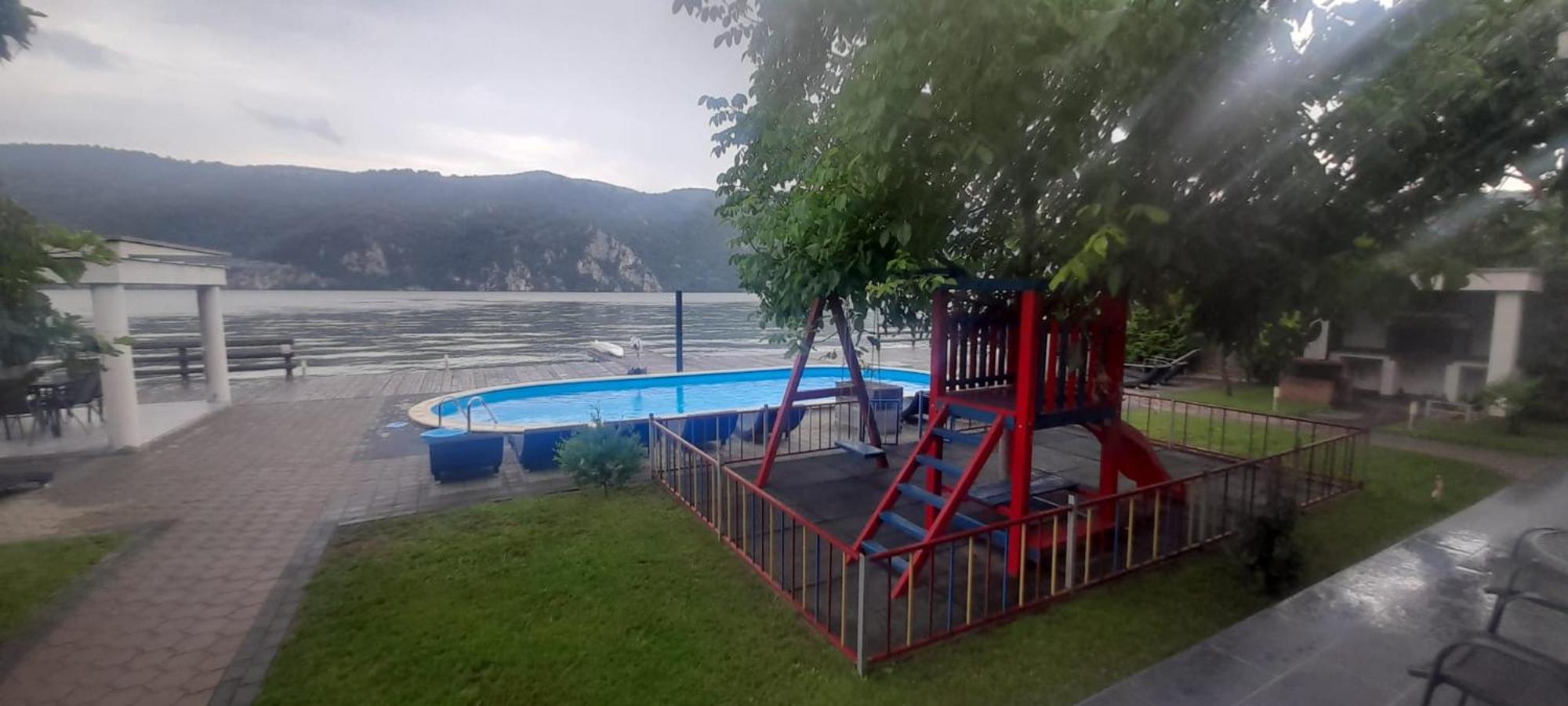Exclusive Villa Ieşelniţa Exterior foto