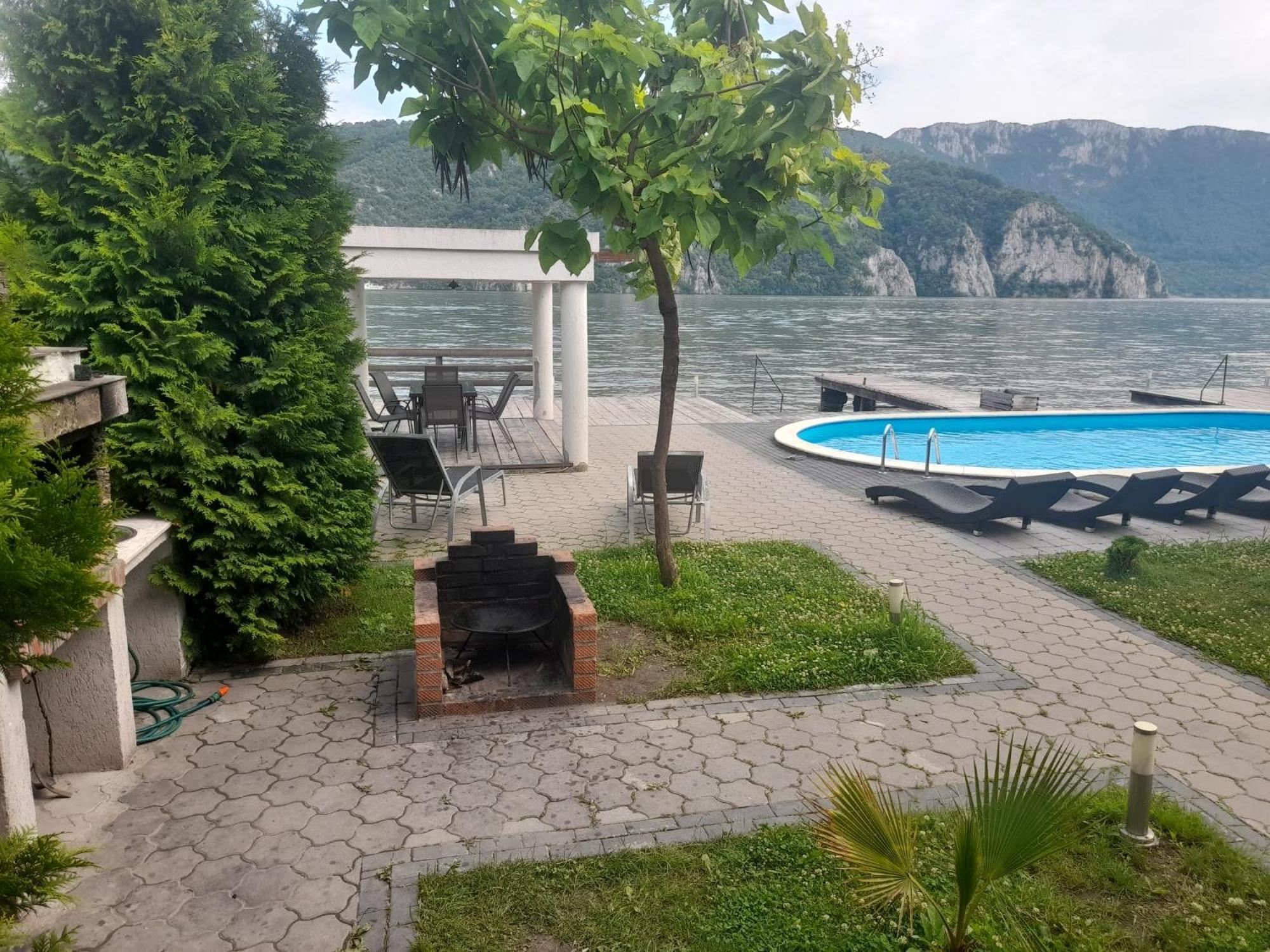 Exclusive Villa Ieşelniţa Exterior foto