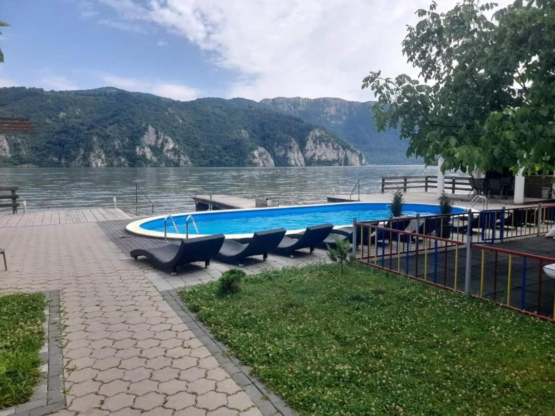 Exclusive Villa Ieşelniţa Exterior foto